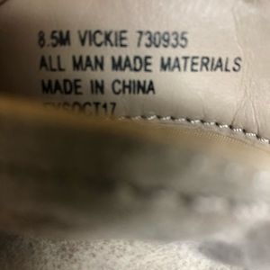Vickie booties!